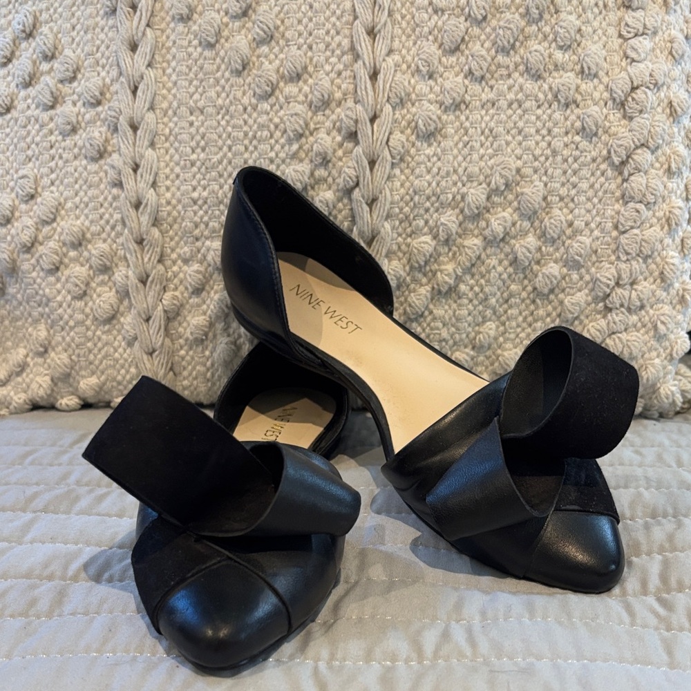 Nine West Black Flats with Bow Detail